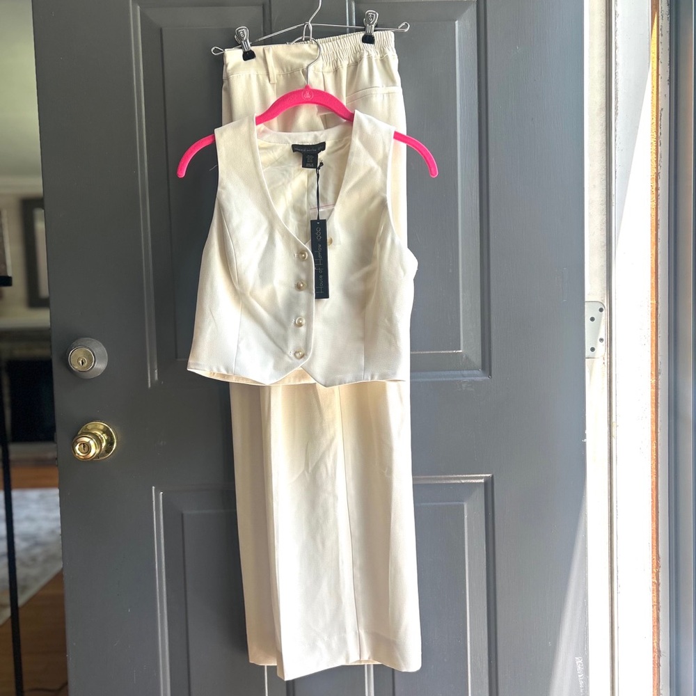House of Harlow Cream Vest and Wide Leg Pants NWT XS